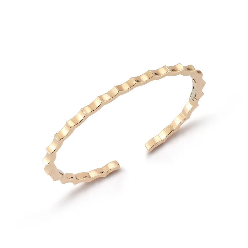 Wire wrapped bracelet-CII 18K GOLD SCALLOPED BRACELET