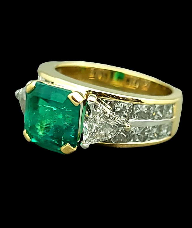 Minimalist stacking ring-3 Carat Natural Emerald Diamond Ring 18K Yellow Gold