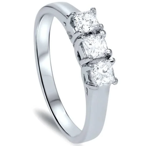 Knotted love ring-5/8ct Three Stone Diamond Ring 14K White Gold