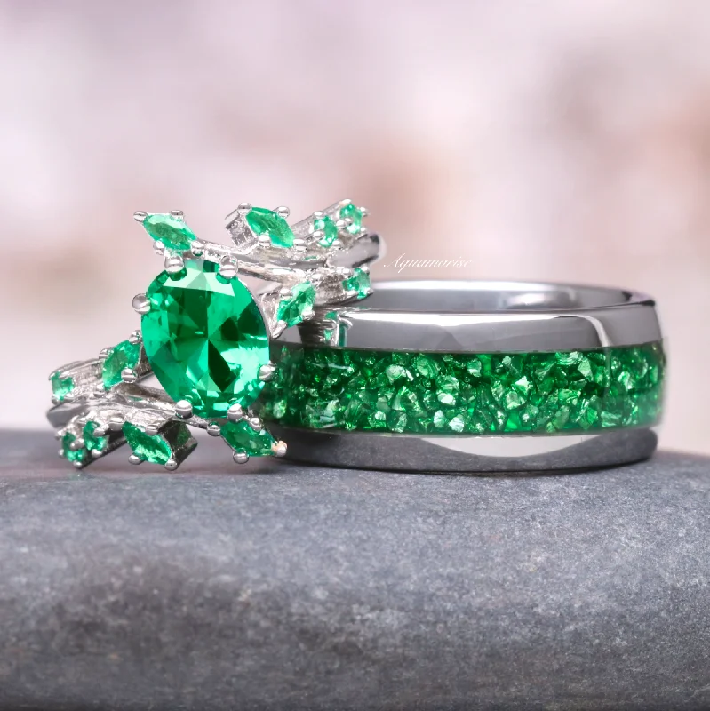 Double heart ring-Emerald Leaf Couples Ring