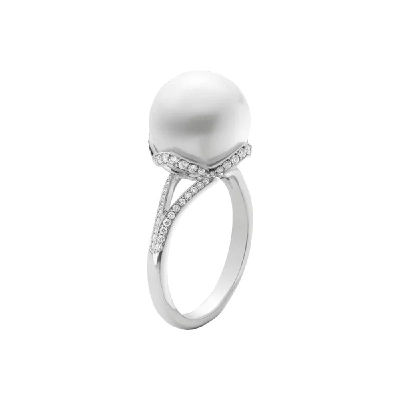 Wave design ring-White South Sea and Diamond Classic Embrace Ring