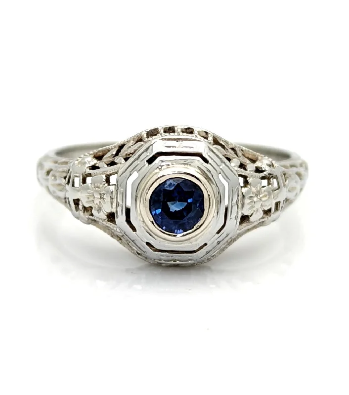 Sunburst design ring-Vintage Art Deco 18K White Gold Filigree Sapphire Ring