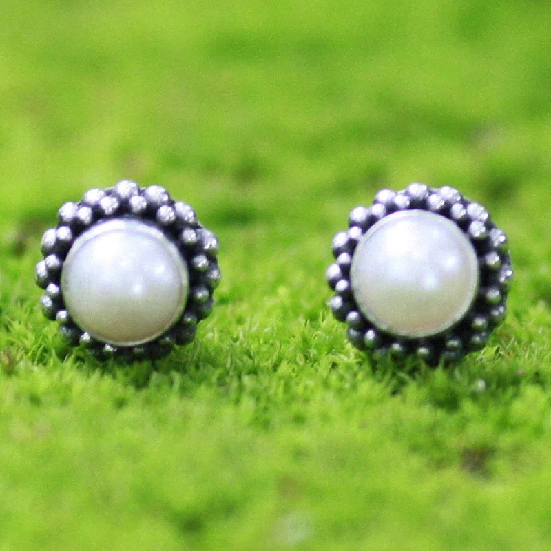 Rainbow gem earrings-Handmade Sterling Silver 'Discretion' Pearl Stud Earrings (6 mm) (Indonesia)